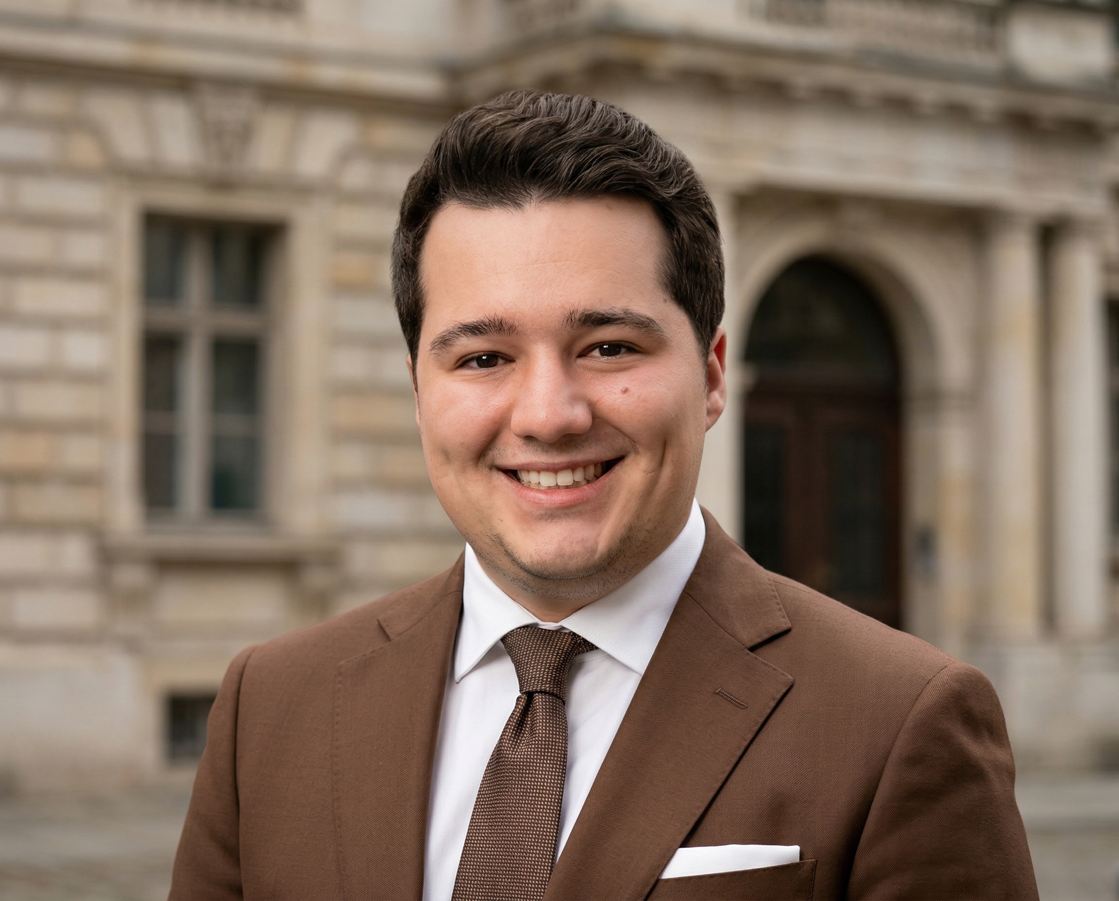 Enver Vierkötter - Geschäftsführer VIERKÖTTER Immobilien